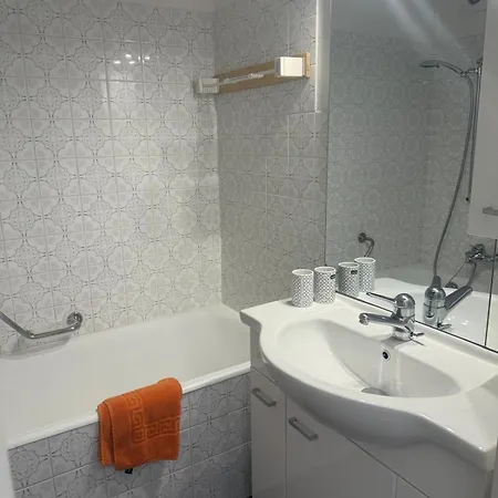 2 Zimmerwohnung Haus Marmotta 26 Лейкербад